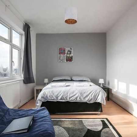 Large Modern Apartment With Garden Sleeps 10 Guests London Kültér fotó
